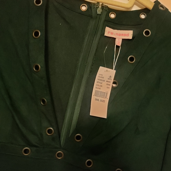 Dress - Picture 2 of 5